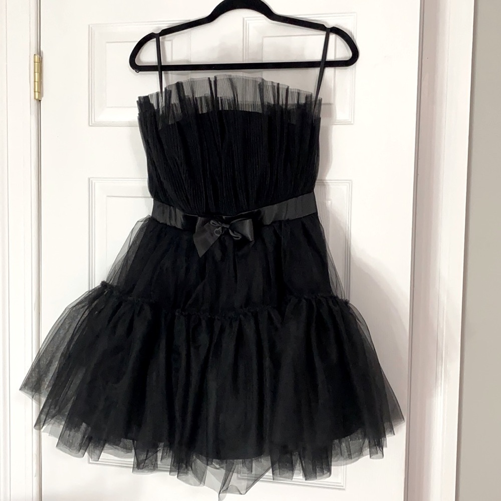 Luxe Black Tulle Dress! 😍